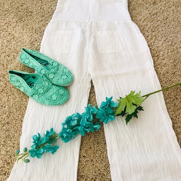 🌼3/$20🌼 Mimi Chica Beach Capris - Picture 4 of 8